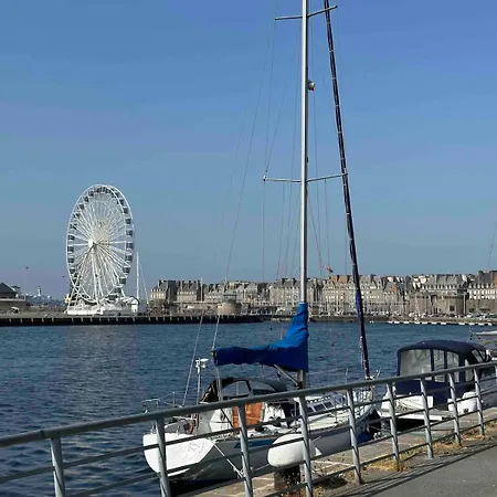 Appartement Porte Des Bes T2 Dans Intra-muros A 10 M Saint-Malo